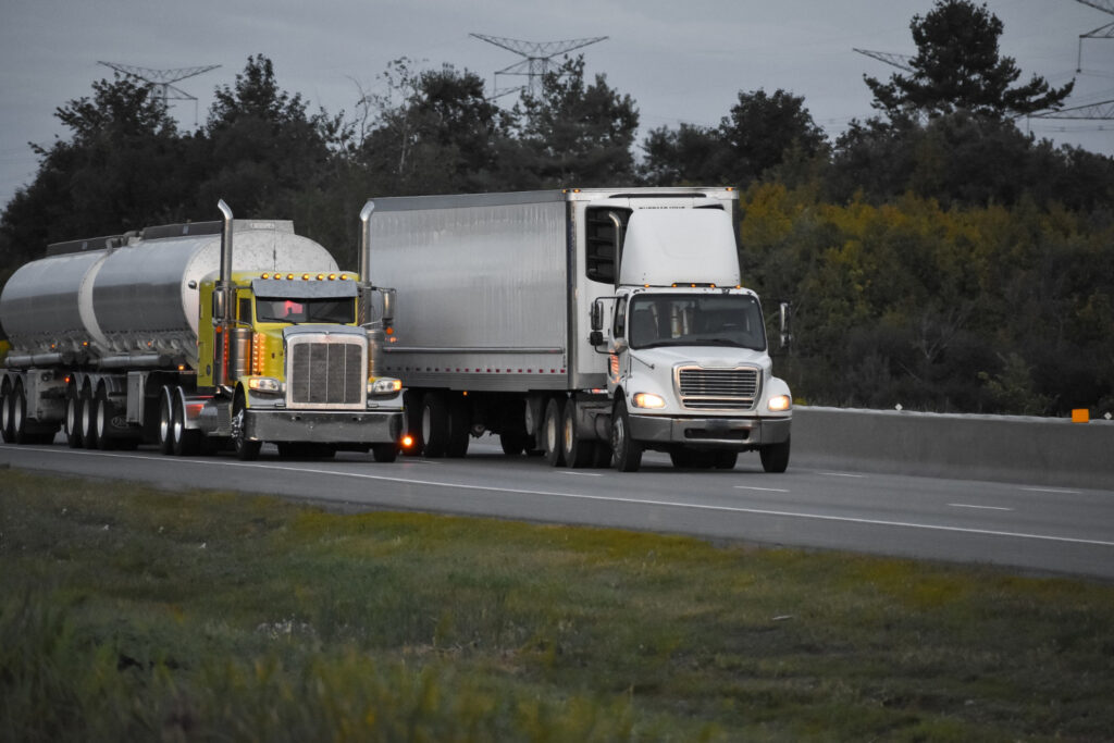Avoiding Common Pitfalls When Starting a New Trucking Business